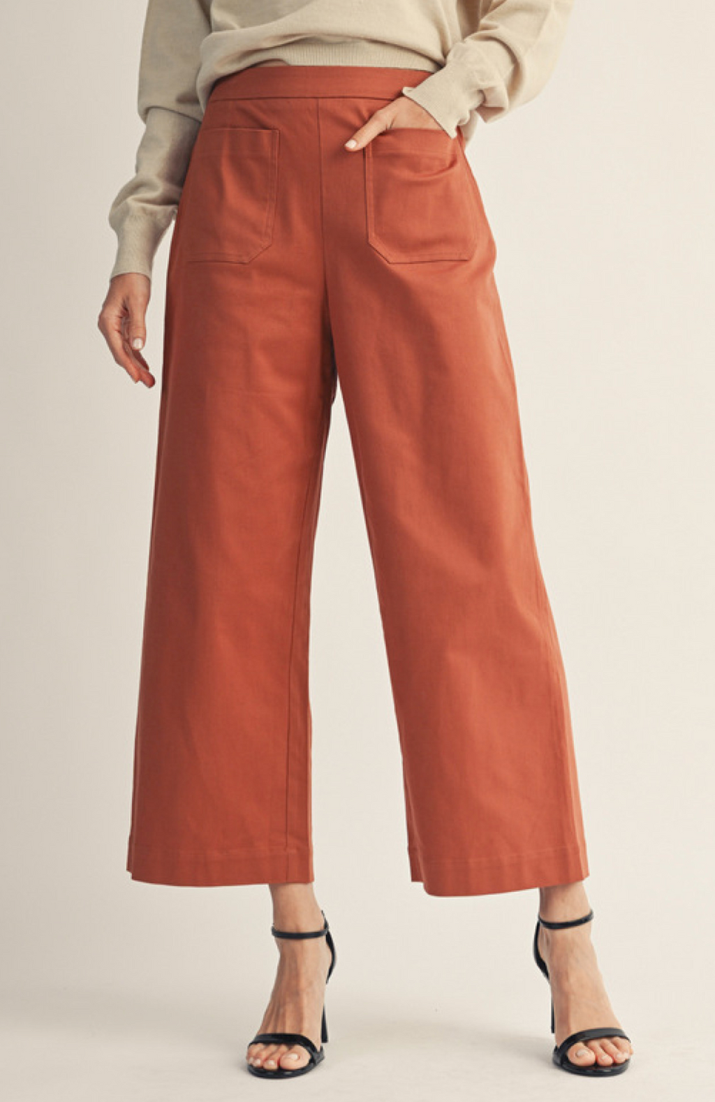 "Sara" Cropped Pants - The Katie Grace Boutique