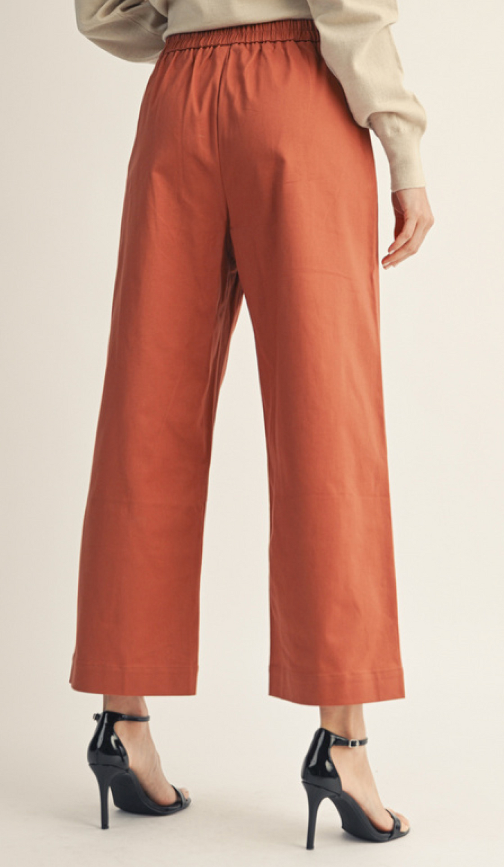 "Sara" Cropped Pants - The Katie Grace Boutique