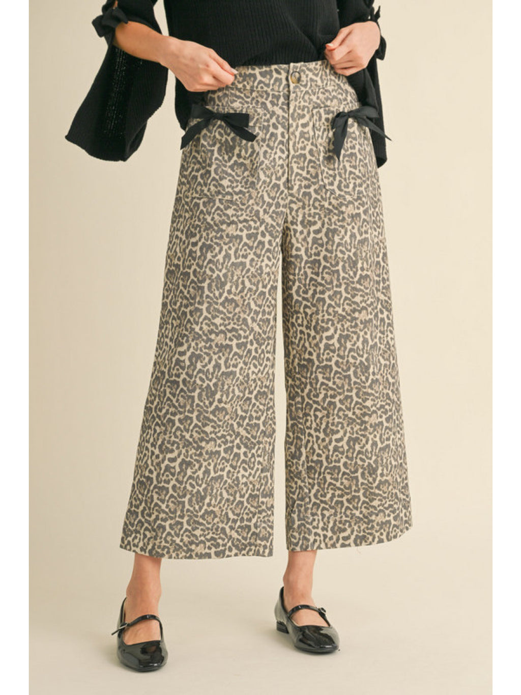 "Alina" Cropped Leopard Pants - The Katie Grace Boutique