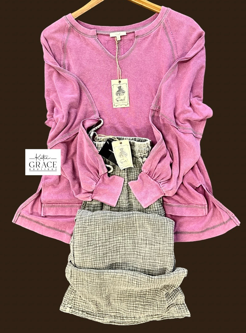 "Remi" Contrast Stitching Pullover - The Katie Grace Boutique