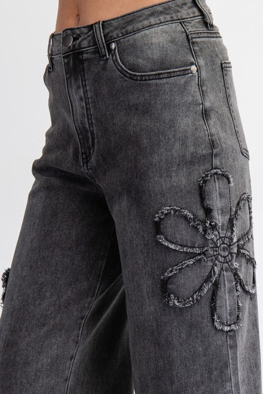 "Thea" Flower Patch Jeans - The Katie Grace Boutique