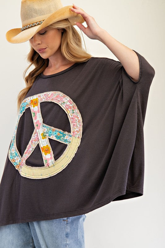 "Twiggy" Oversized Applique' Top