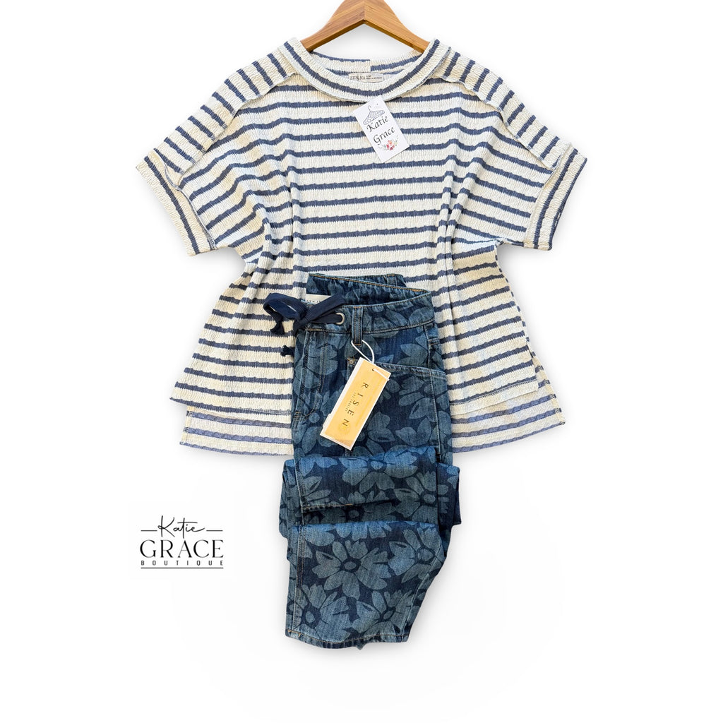 "Sasha" Textured Striped Top - The Katie Grace Boutique