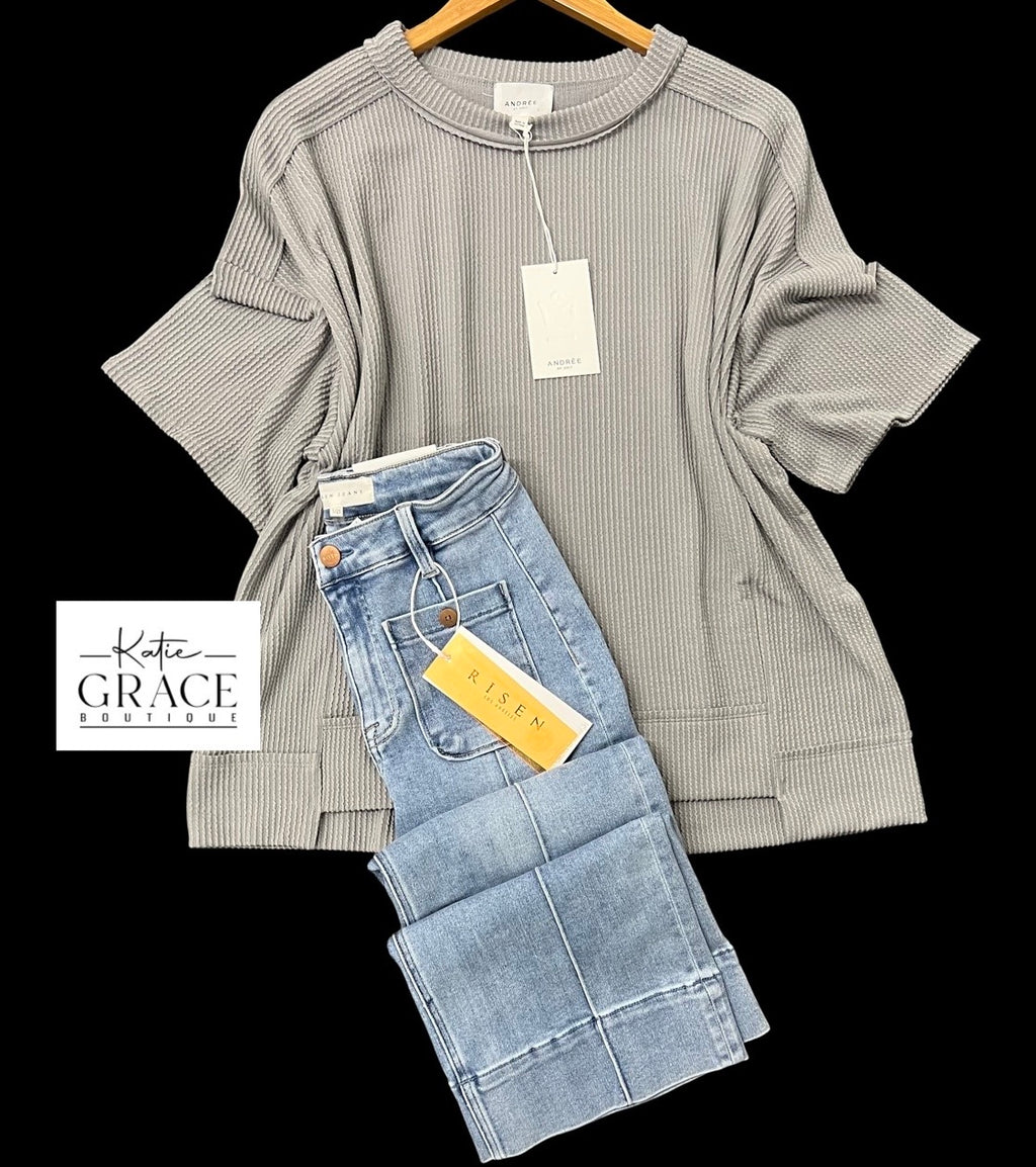 "Becka" Curly Ribbed Top - The Katie Grace Boutique