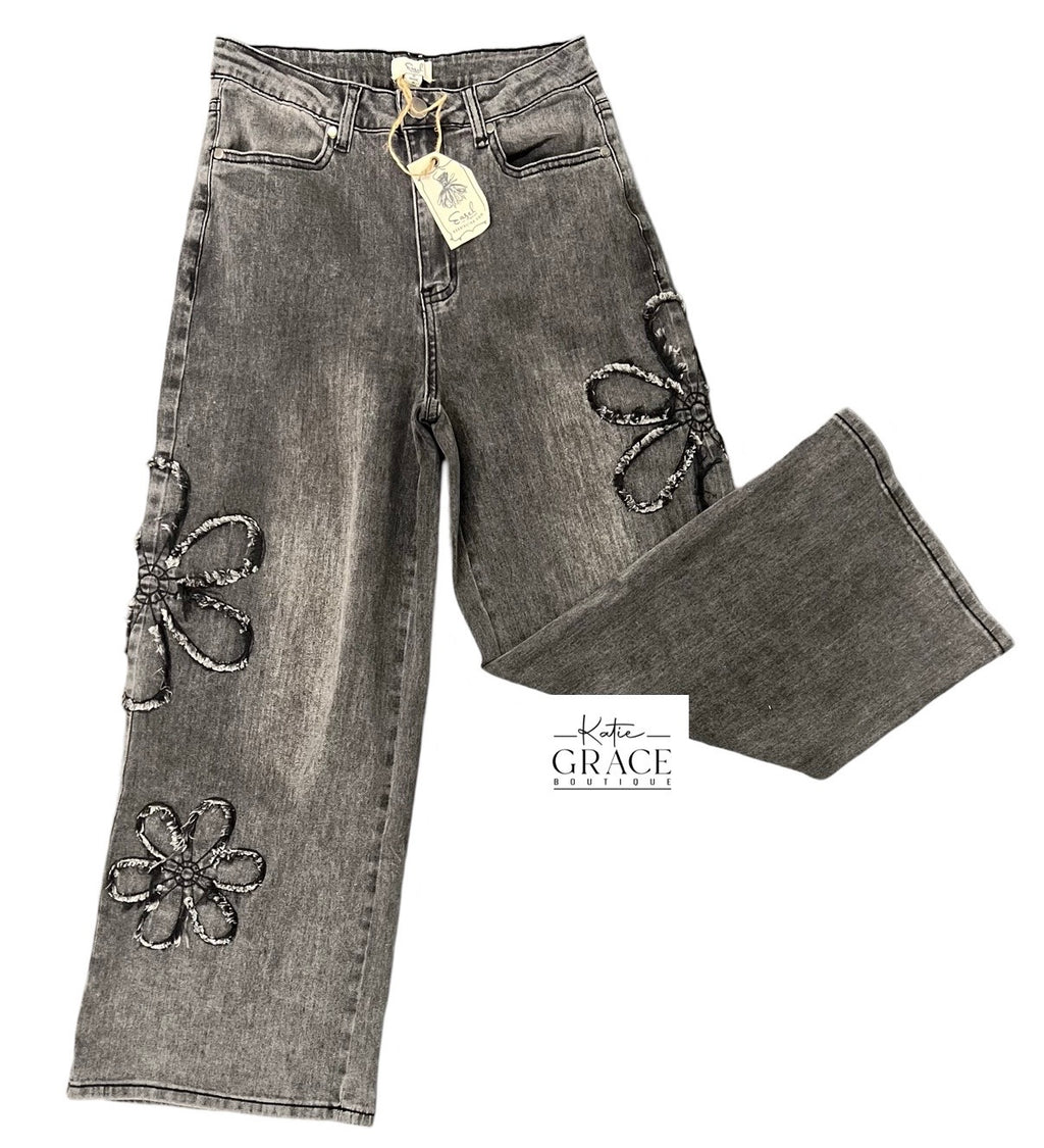 "Thea" Flower Patch Jeans - The Katie Grace Boutique