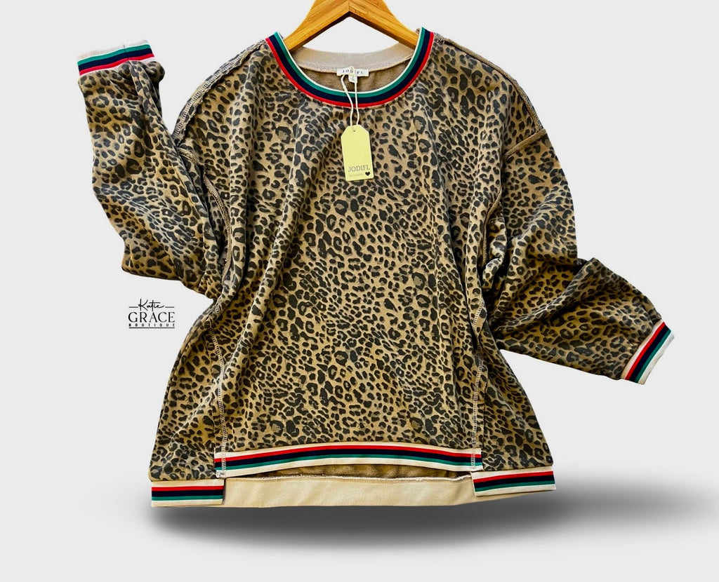 "Michelle" Leopard Pullover - The Katie Grace Boutique
