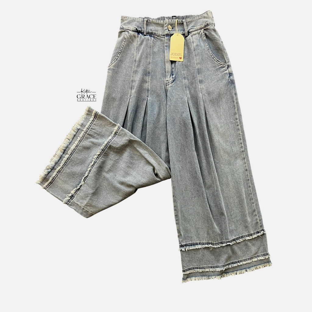 "Charlee" Soft Washed Jeans - The Katie Grace Boutique