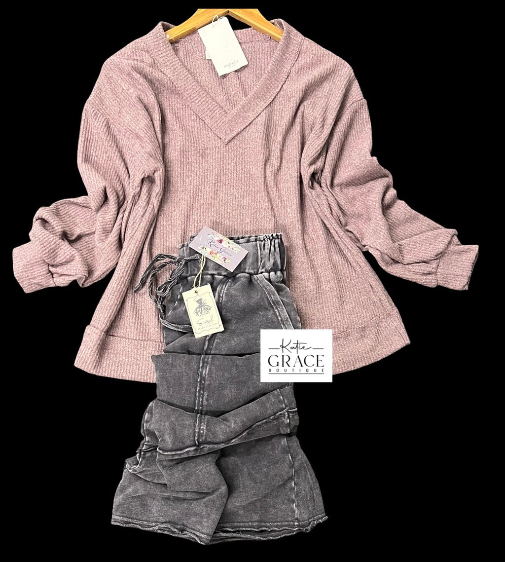 "Annabelle" V Neck Pullover - The Katie Grace Boutique