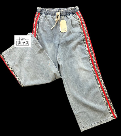 "Payton" Leopard Strip Jeans - The Katie Grace Boutique