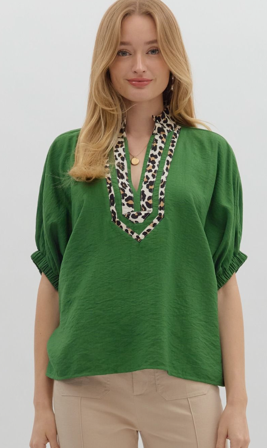 "Singrid" Blouse with Contrast